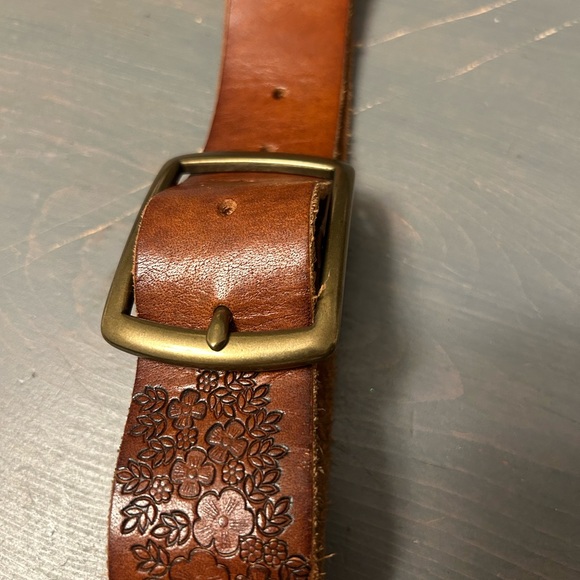 Leather Lucky Brand belt ✨ - Picture 2 of 8